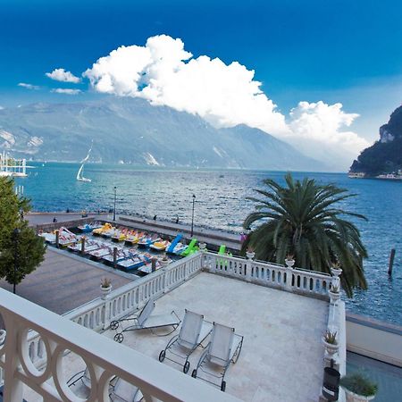 Bellavista Hotel Deluxe Apartments Riva del Garda Esterno foto