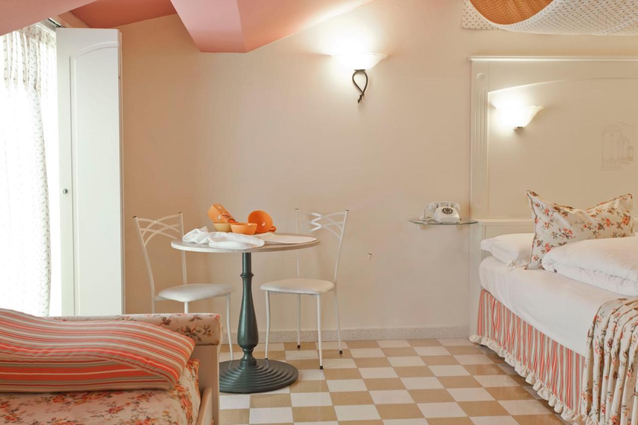Bellavista Hotel Deluxe Apartments Riva del Garda Esterno foto