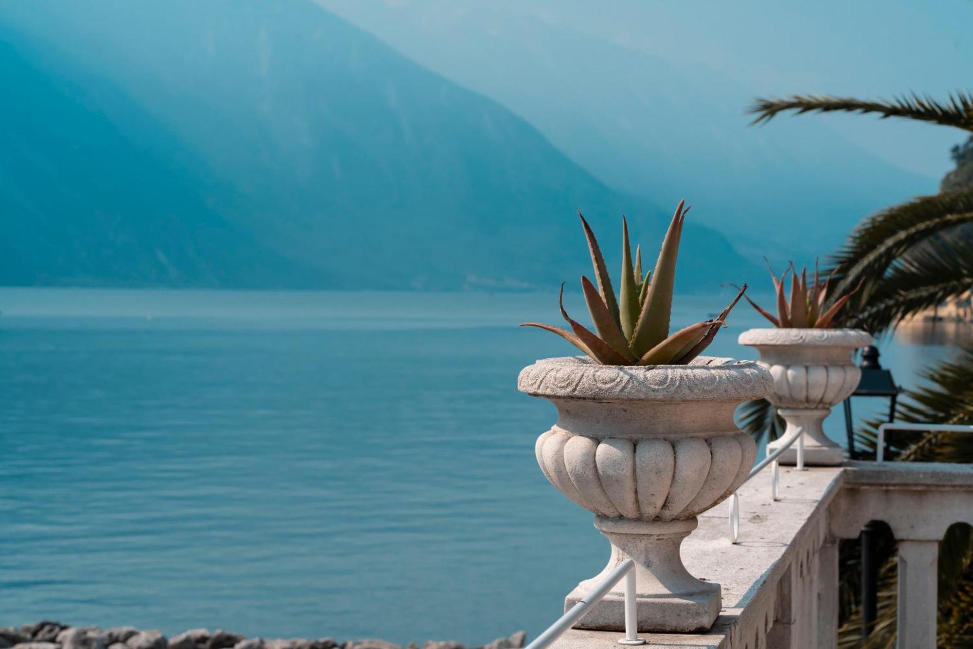 Bellavista Hotel Deluxe Apartments Riva del Garda Esterno foto