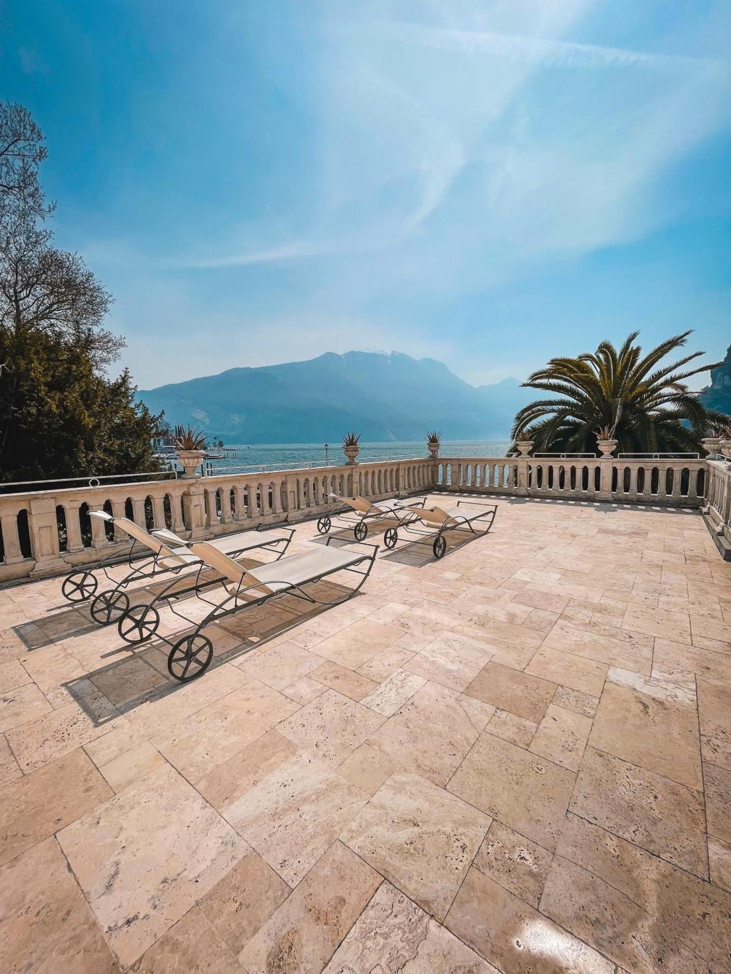 Bellavista Hotel Deluxe Apartments Riva del Garda Esterno foto